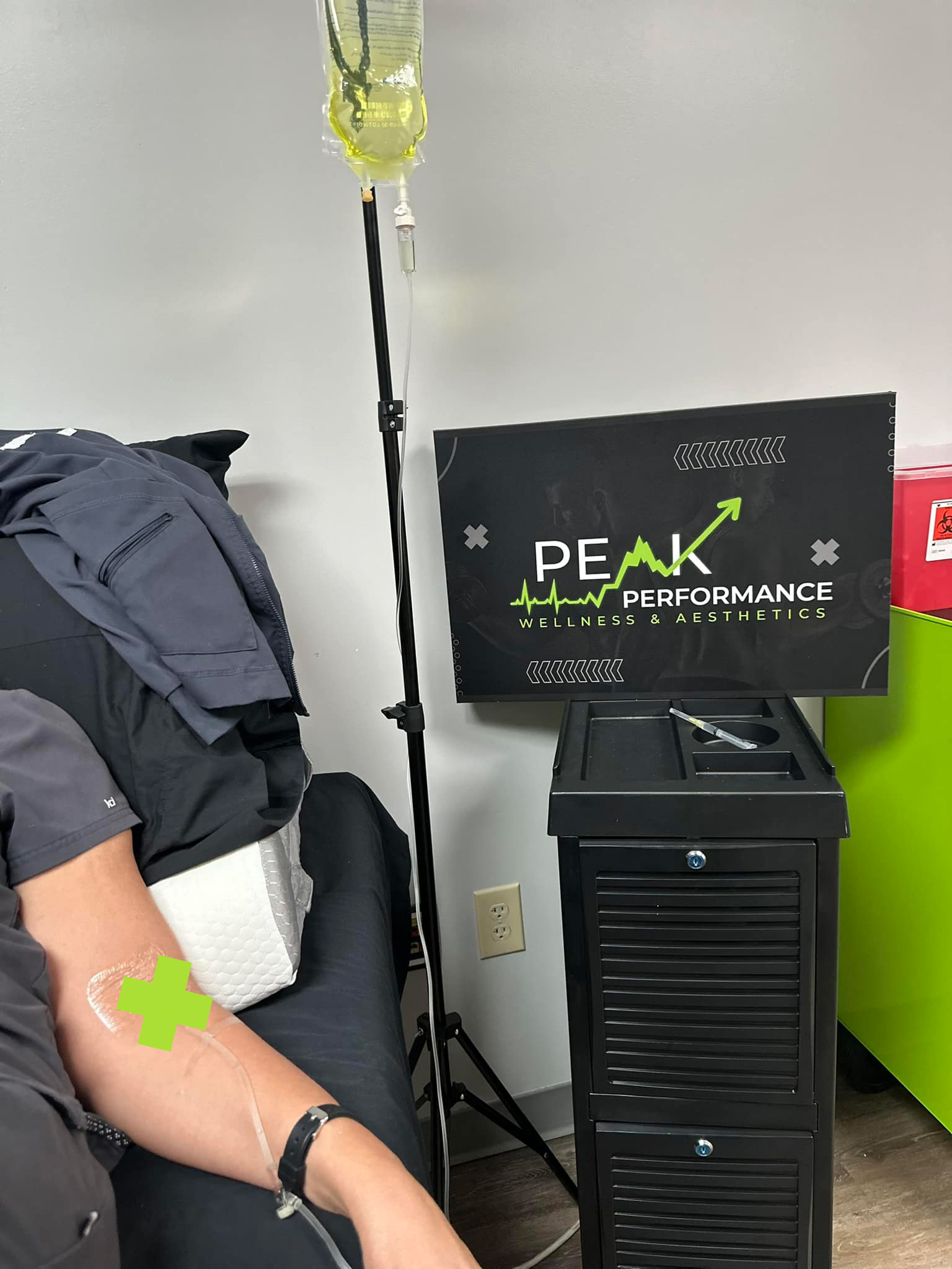 Patient receiving IV therapy for migraine relief at Peak Performance in Johnson City TN
